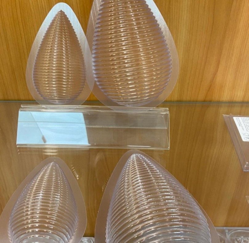 Яйцо слеза в полоску большое