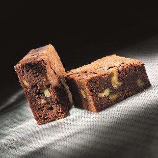 Брауни с шоколадом Valrhona Grand Cru Dark Baking Chocolate Guanaja 70%