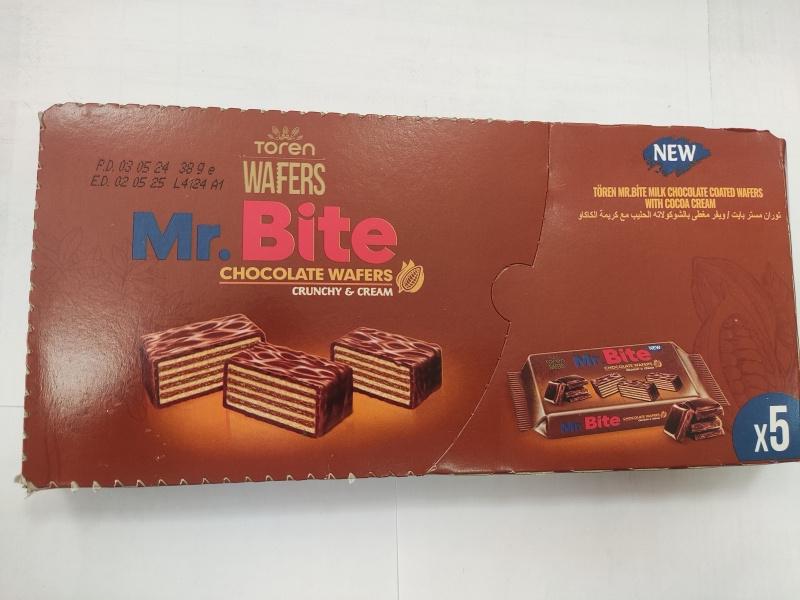 Вафли в шоколадной глазури из молочного шоколада с шоколадной начинкой Mr.Bite 190 гр