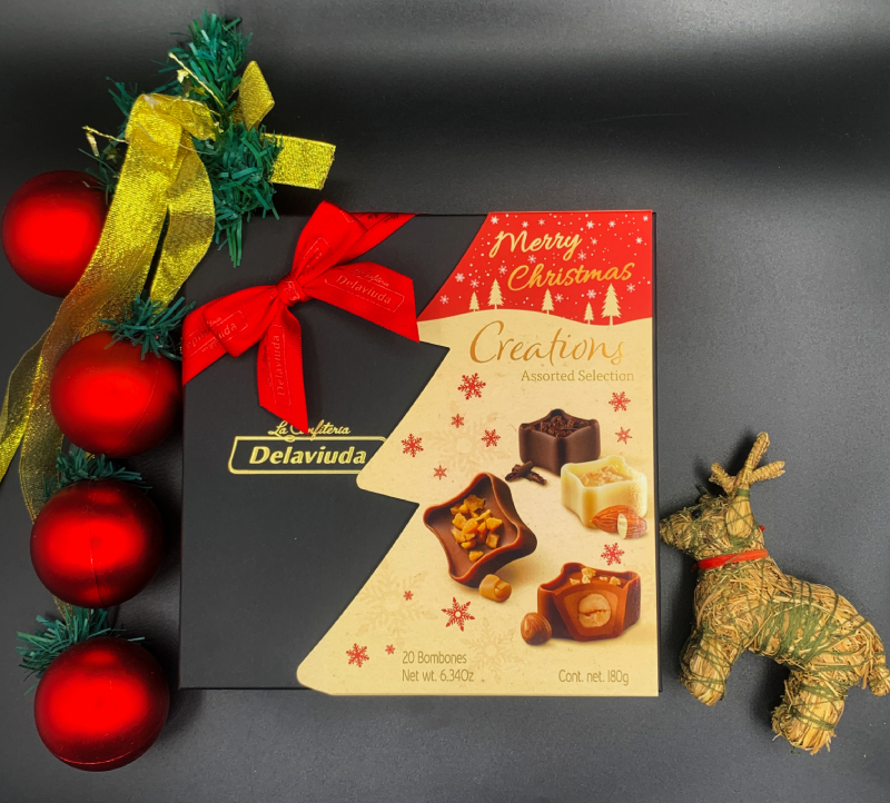 Шоколадные конфеты Delaviuda ассорти Creations новогодний дизайн 180 гр.