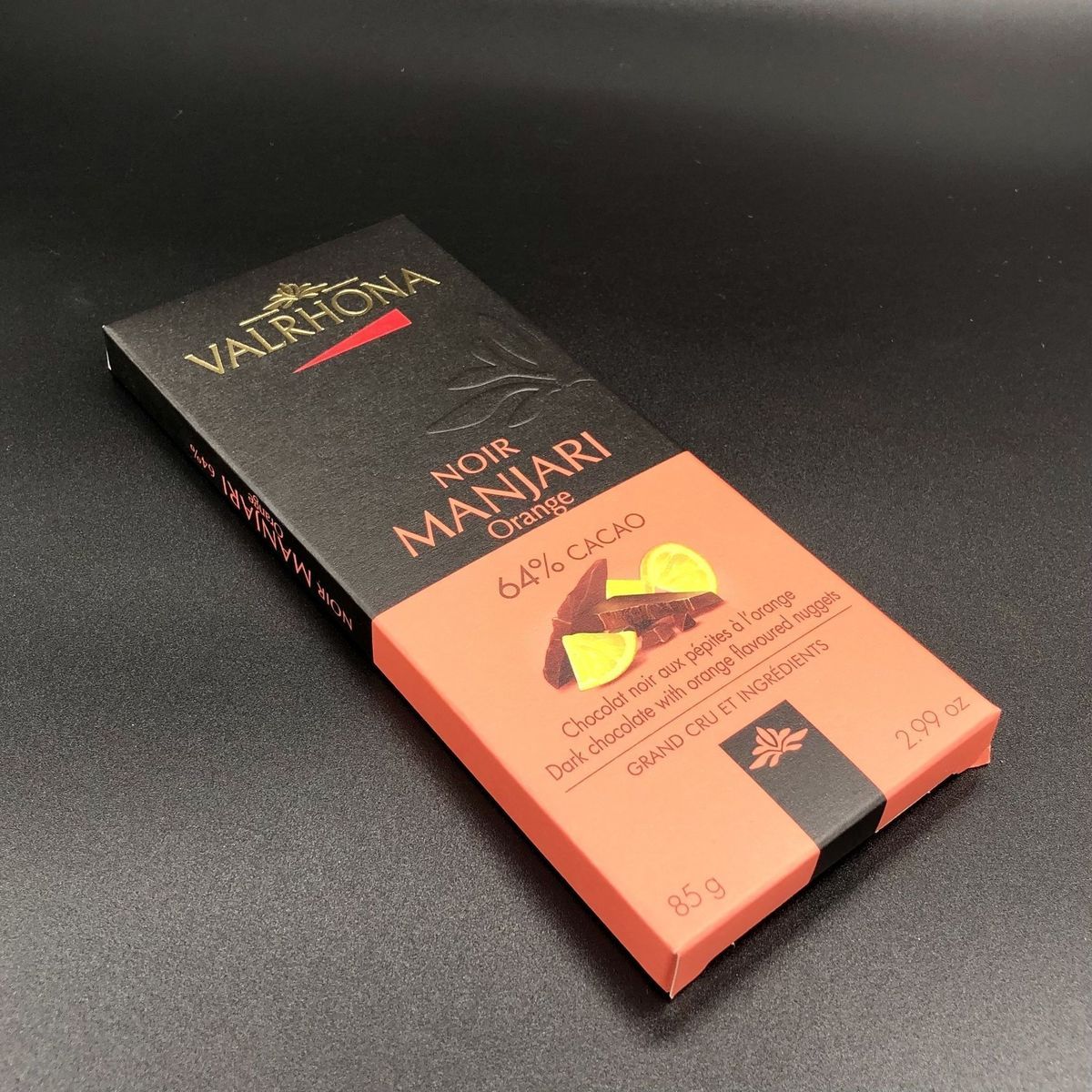 Шоколад Valrhona гран крю "Манжари" с апельсин.цедрой (64%) 85г
