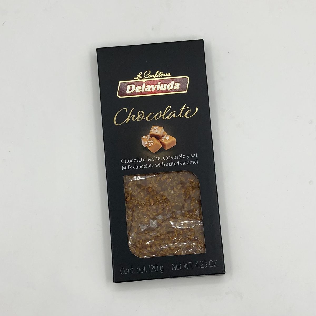 Молочный шоколад Delaviuda с соленой карамелью 120 г