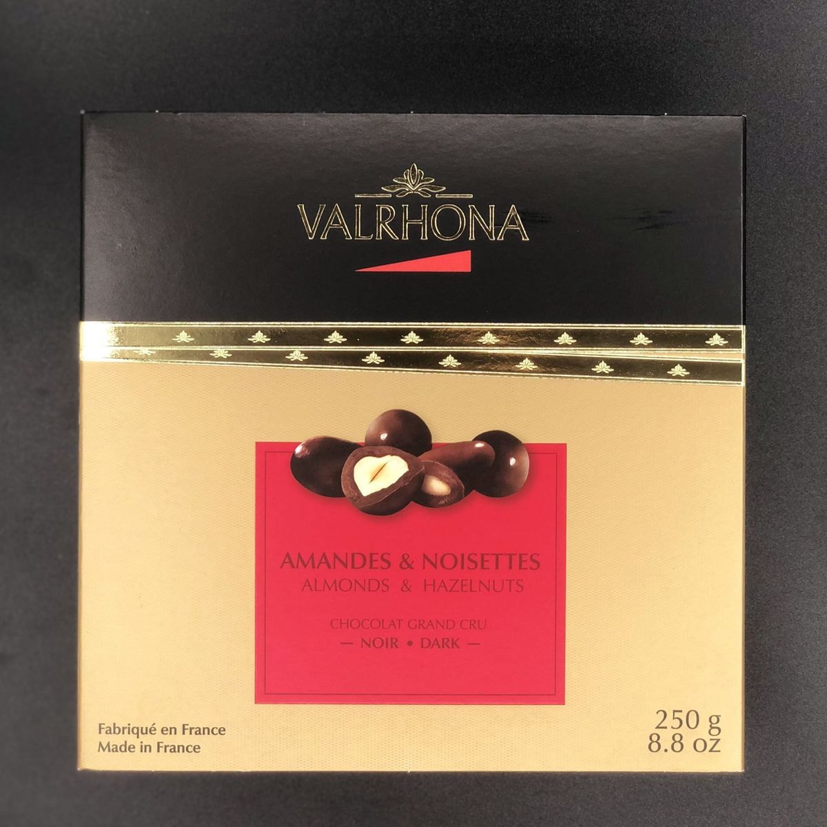 Драже Valrhona в черном шоколаде 250 гр