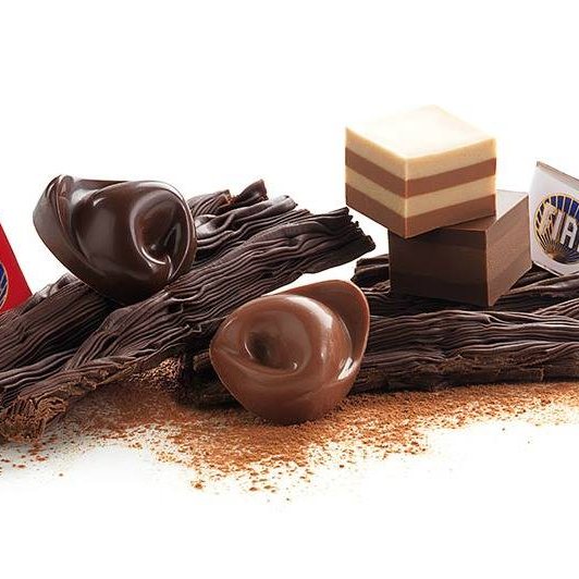 Шоколадное ассорти: шоколад Scorza, конфеты Cremino и Tortellino 122г