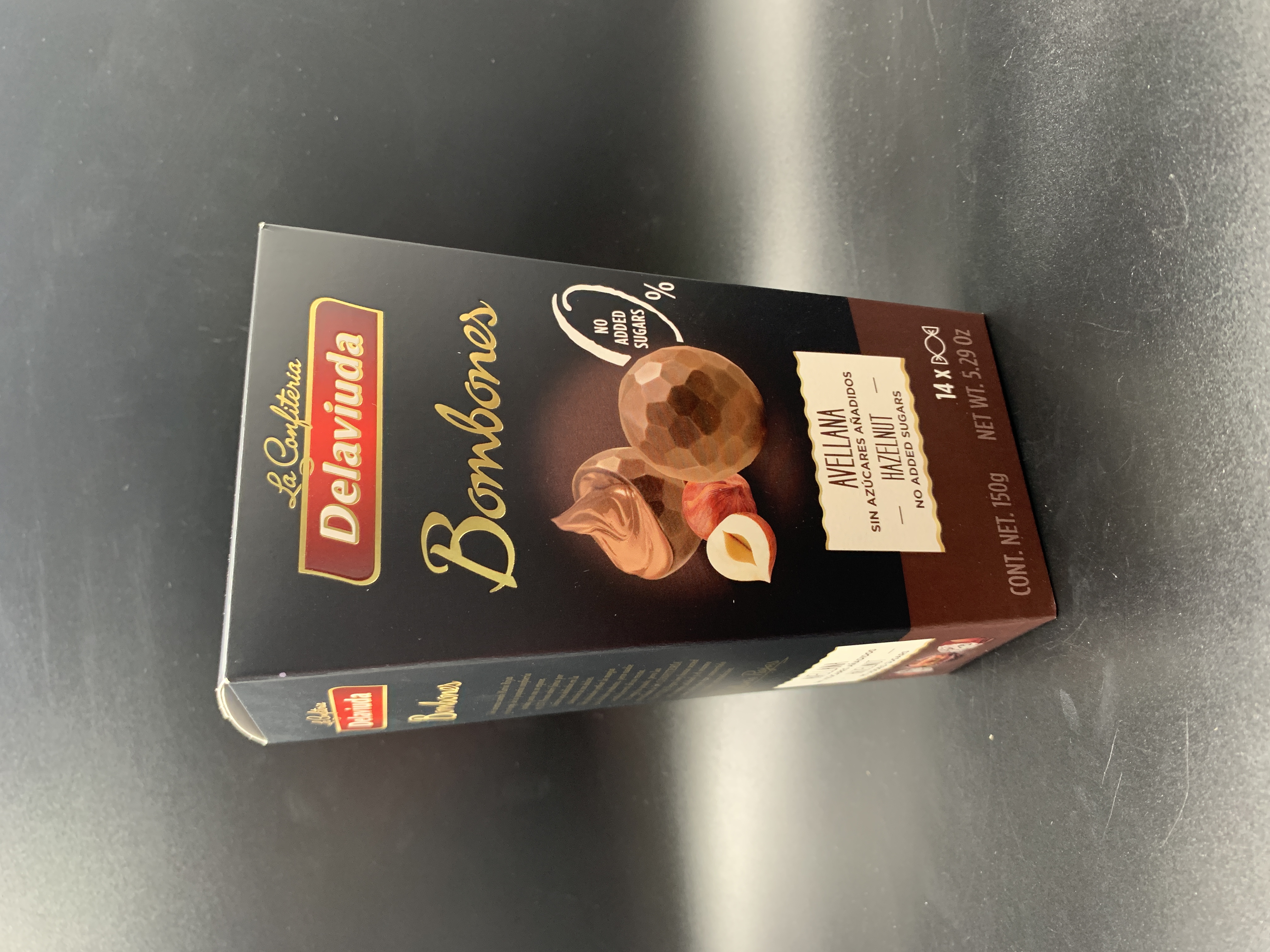 Шоколадные конфеты Delaviuda из молочного шоколада с фундуком БЕЗ САХАРА 150г